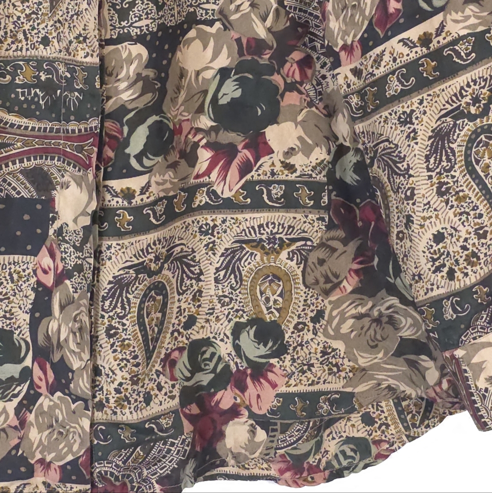 Dalia Vtg 100% Silk Patchwork Paisley Floral Blouse Boho Artsy Size M - Picture 6 of 10